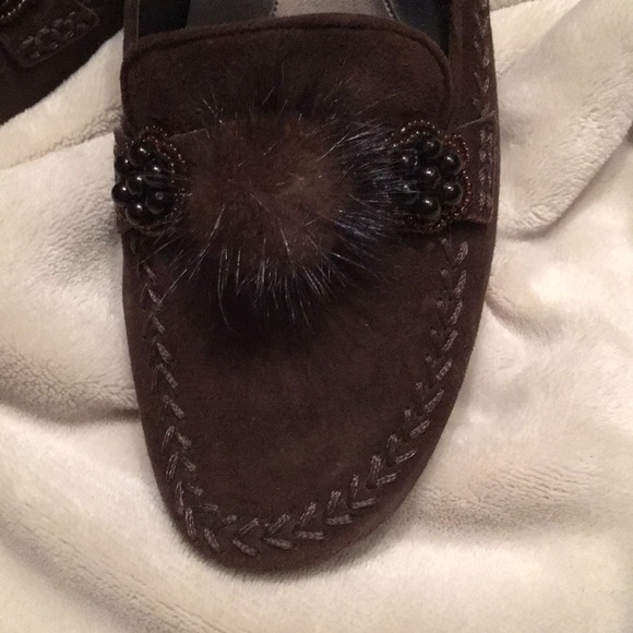 Gently worn Suede loafer from Browns. - Picture 2 of 7